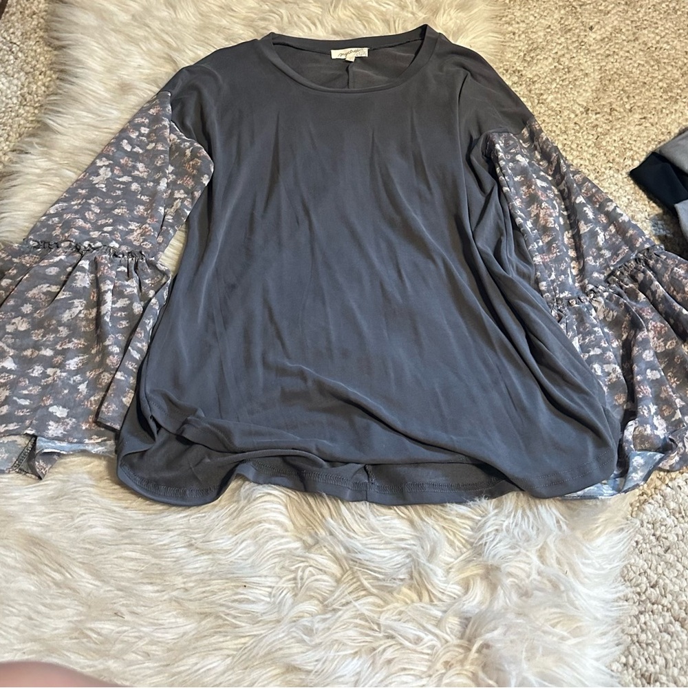 Women’s Longsleeve Blouse